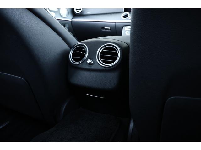 Ｅクラスステーションワゴン Ｅ２００　ステーションワゴン　スポーツ　後期　エクスクルーシブ　ＡＭＧラインインテリアＰＫＧ　ＭＨＥＶ　マルチビームＬＥＤ　ブラックナッパレザー　パノラマサンルーフ　ＭＢＵＸ　ＡＲナビ　３６０°カメラ　Ｂｕｒｍｅｓｔｅｒ　電動テールゲート（75枚目）