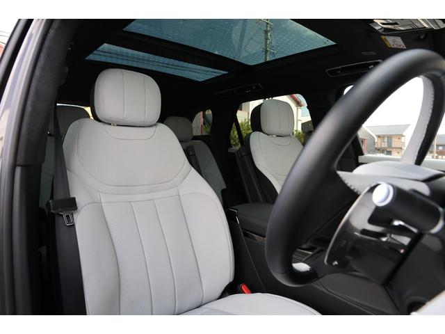 レンジローバースポーツ オートバイオグラフィー　Ｐ５５０ｅ　新車保証　ＰＨＥＶ　ディプロイアブルサイドステップ　２３インチ”スタイル１０７５”　レッドキャリパー　２２ｗａｙパフォーレイテッドセミアニリンレザー　マッサージ、ベンチレーター機能付　Ｍｅｒｉｄｉａｎ（11枚目）