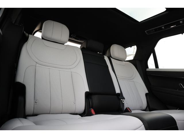 レンジローバースポーツ オートバイオグラフィー　Ｐ５５０ｅ　新車保証　ＰＨＥＶ　ディプロイアブルサイドステップ　２３インチ”スタイル１０７５”　レッドキャリパー　２２ｗａｙパフォーレイテッドセミアニリンレザー　マッサージ、ベンチレーター機能付　Ｍｅｒｉｄｉａｎ（12枚目）