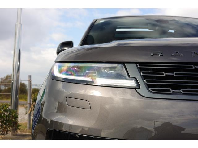 レンジローバースポーツ オートバイオグラフィー　Ｐ５５０ｅ　新車保証　ＰＨＥＶ　ディプロイアブルサイドステップ　２３インチ”スタイル１０７５”　レッドキャリパー　２２ｗａｙパフォーレイテッドセミアニリンレザー　マッサージ、ベンチレーター機能付　Ｍｅｒｉｄｉａｎ（20枚目）