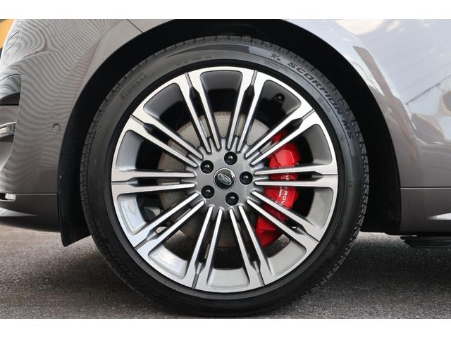 レンジローバースポーツ オートバイオグラフィー　Ｐ５５０ｅ　新車保証　ＰＨＥＶ　ディプロイアブルサイドステップ　２３インチ”スタイル１０７５”　レッドキャリパー　２２ｗａｙパフォーレイテッドセミアニリンレザー　マッサージ、ベンチレーター機能付　Ｍｅｒｉｄｉａｎ（43枚目）