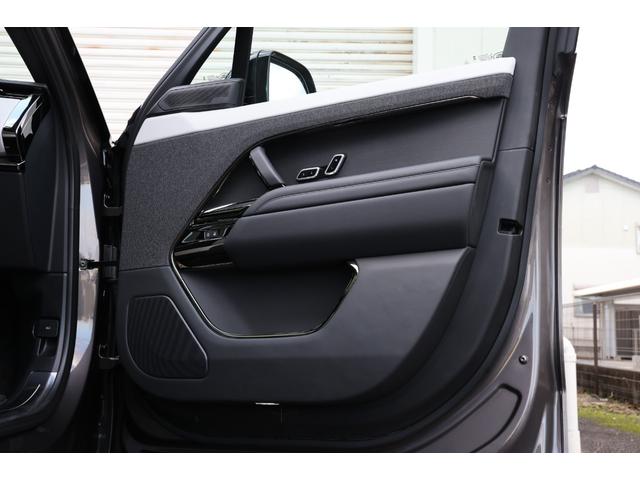 レンジローバースポーツ オートバイオグラフィー　Ｐ５５０ｅ　新車保証　ＰＨＥＶ　ディプロイアブルサイドステップ　２３インチ”スタイル１０７５”　レッドキャリパー　２２ｗａｙパフォーレイテッドセミアニリンレザー　マッサージ、ベンチレーター機能付　Ｍｅｒｉｄｉａｎ（46枚目）