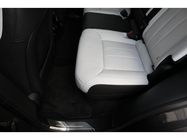 レンジローバースポーツ オートバイオグラフィー　Ｐ５５０ｅ　新車保証　ＰＨＥＶ　ディプロイアブルサイドステップ　２３インチ”スタイル１０７５”　レッドキャリパー　２２ｗａｙパフォーレイテッドセミアニリンレザー　マッサージ、ベンチレーター機能付　Ｍｅｒｉｄｉａｎ（51枚目）