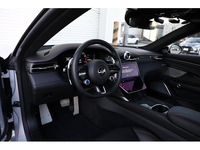 グランカブリオ トロフェオ 新車保証 テックアシスタンスP スポーツデザインP Sonus faberプレミアムオーディオ ネロ/ロッソインテリア ソフトトップ/グラナータ ペガソ鍛造20/21AW レッドキャリパー HUD(3枚目)