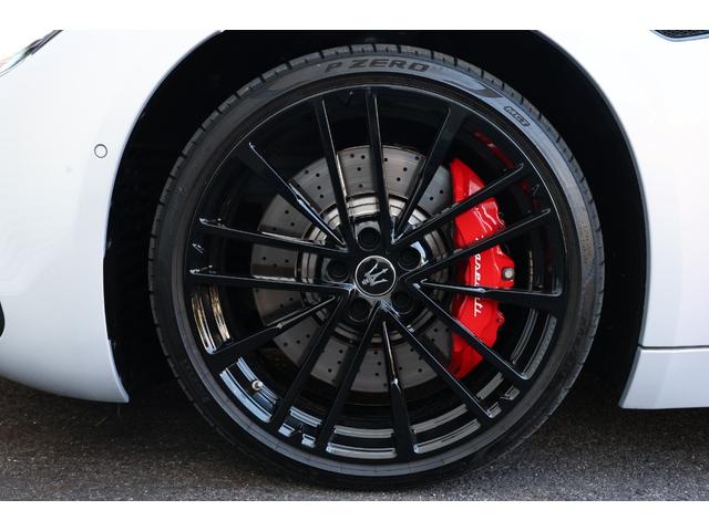 グランカブリオ トロフェオ 新車保証 テックアシスタンスP スポーツデザインP Sonus faberプレミアムオーディオ ネロ/ロッソインテリア ソフトトップ/グラナータ ペガソ鍛造20/21AW レッドキャリパー HUD(45枚目)