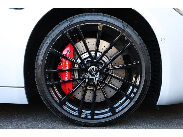 グランカブリオ トロフェオ 新車保証 テックアシスタンスP スポーツデザインP Sonus faberプレミアムオーディオ ネロ/ロッソインテリア ソフトトップ/グラナータ ペガソ鍛造20/21AW レッドキャリパー HUD(48枚目)