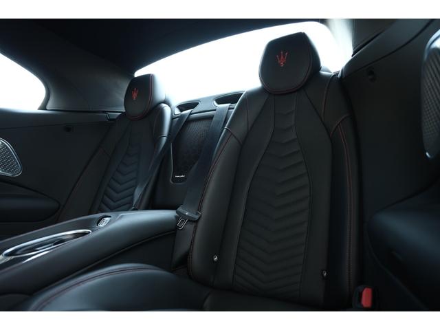 グランカブリオ トロフェオ 新車保証 テックアシスタンスP スポーツデザインP Sonus faberプレミアムオーディオ ネロ/ロッソインテリア ソフトトップ/グラナータ ペガソ鍛造20/21AW レッドキャリパー HUD(51枚目)