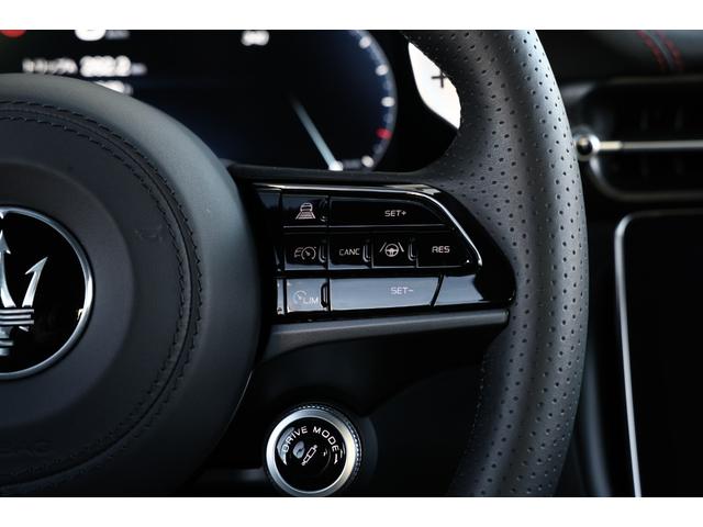 グランカブリオ トロフェオ 新車保証 テックアシスタンスP スポーツデザインP Sonus faberプレミアムオーディオ ネロ/ロッソインテリア ソフトトップ/グラナータ ペガソ鍛造20/21AW レッドキャリパー HUD(61枚目)