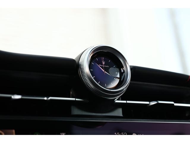 グランカブリオ トロフェオ 新車保証 テックアシスタンスP スポーツデザインP Sonus faberプレミアムオーディオ ネロ/ロッソインテリア ソフトトップ/グラナータ ペガソ鍛造20/21AW レッドキャリパー HUD(75枚目)