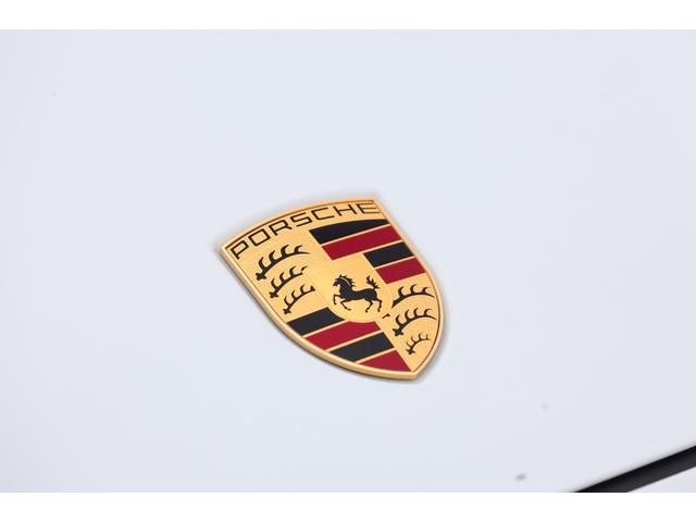 カイエンクーペ カイエンGTS クーペ 1オーナー 新車保証 GTSインテリアPKG(カーマインレッド) PDCC パッセンジャーディスプレイ Exclusive Design22AW 4ゾーンAC ソフトクローズドドア 電動テールゲート(30枚目)