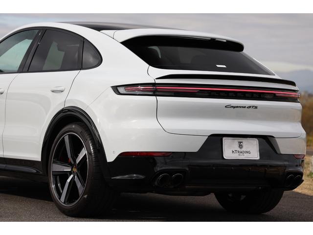 カイエンクーペ カイエンGTS クーペ 1オーナー 新車保証 GTSインテリアPKG(カーマインレッド) PDCC パッセンジャーディスプレイ Exclusive Design22AW 4ゾーンAC ソフトクローズドドア 電動テールゲート(44枚目)