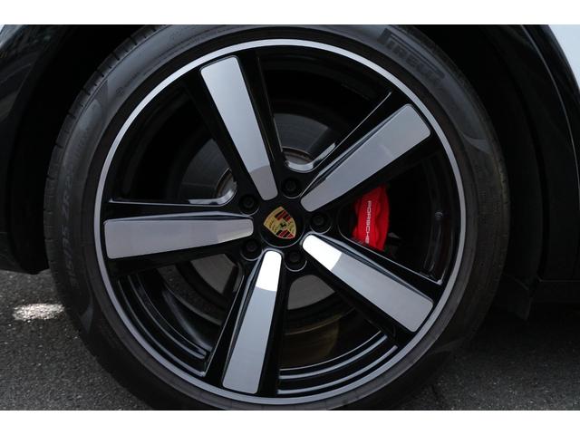 カイエンクーペ カイエンGTS クーペ 1オーナー 新車保証 GTSインテリアPKG(カーマインレッド) PDCC パッセンジャーディスプレイ Exclusive Design22AW 4ゾーンAC ソフトクローズドドア 電動テールゲート(50枚目)