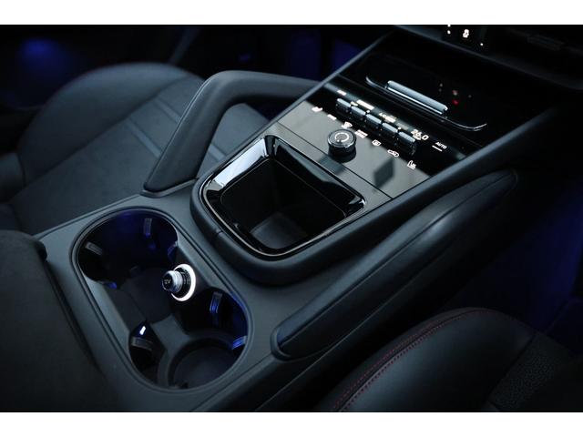 カイエンクーペ カイエンGTS クーペ 1オーナー 新車保証 GTSインテリアPKG(カーマインレッド) PDCC パッセンジャーディスプレイ Exclusive Design22AW 4ゾーンAC ソフトクローズドドア 電動テールゲート(66枚目)