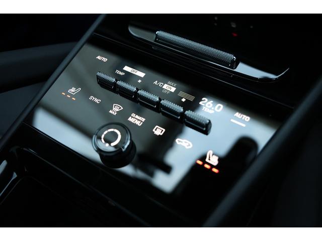 カイエンクーペ カイエンGTS クーペ 1オーナー 新車保証 GTSインテリアPKG(カーマインレッド) PDCC パッセンジャーディスプレイ Exclusive Design22AW 4ゾーンAC ソフトクローズドドア 電動テールゲート(67枚目)