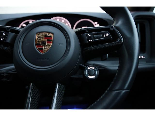 カイエンクーペ カイエンGTS クーペ 1オーナー 新車保証 GTSインテリアPKG(カーマインレッド) PDCC パッセンジャーディスプレイ Exclusive Design22AW 4ゾーンAC ソフトクローズドドア 電動テールゲート(79枚目)