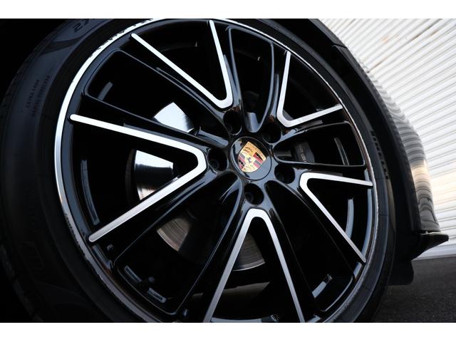 パナメーラ ４　エグゼクティブ　法人１オーナー　ロングボディ　４人乗り　スポーツデザインパッケージ　スポーツエグゾースト　パノラマサンルーフ　４ゾーンエアコン　ソフトクローズドドア　マトリクスＬＥＤヘッドＰＤＬＳ　地デジチューナー（11枚目）