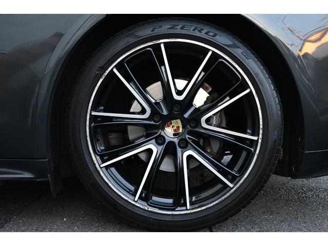 パナメーラ ４　エグゼクティブ　法人１オーナー　ロングボディ　４人乗り　スポーツデザインパッケージ　スポーツエグゾースト　パノラマサンルーフ　４ゾーンエアコン　ソフトクローズドドア　マトリクスＬＥＤヘッドＰＤＬＳ　地デジチューナー（50枚目）