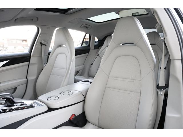 パナメーラ ４　エグゼクティブ　法人１オーナー　ロングボディ　４人乗り　スポーツデザインパッケージ　スポーツエグゾースト　パノラマサンルーフ　４ゾーンエアコン　ソフトクローズドドア　マトリクスＬＥＤヘッドＰＤＬＳ　地デジチューナー（61枚目）