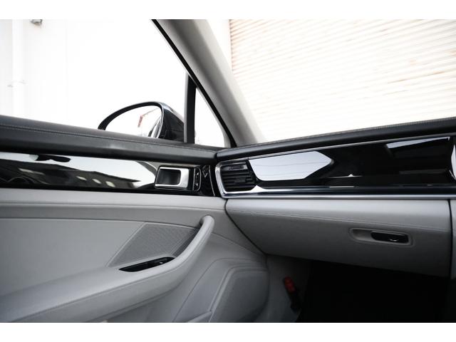 パナメーラ ４　エグゼクティブ　法人１オーナー　ロングボディ　４人乗り　スポーツデザインパッケージ　スポーツエグゾースト　パノラマサンルーフ　４ゾーンエアコン　ソフトクローズドドア　マトリクスＬＥＤヘッドＰＤＬＳ　地デジチューナー（79枚目）