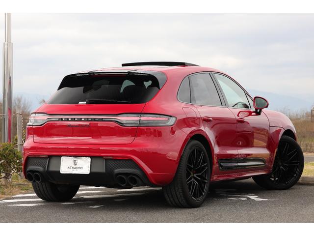 �{�f�B�J���[�̓J�[�}�C�����b�h�B�ڗ��悤�ȏ��͂Ȃ��A�Y��ȓh����Ԃł��B�G�N�X�e���A�p�b�P�[�W�����ԗ��ł��B