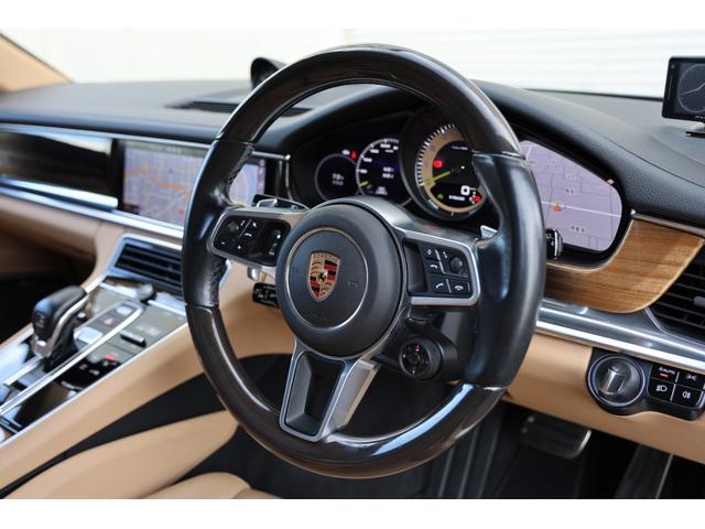 パナメーラ ４　Ｅ－ハイブリッド　スポーツツーリスモ　スポーツクロノパッケージ　バルダオインテリアパッケージ　Ｂｕｒｍｅｓｔｅｒハイエンドオーディオ　パノラマサンルーフ　エクスクルーシブデザイン２１ＡＷ　マトリクスＬＥＤヘッド　ソフトクローズドドア（4枚目）