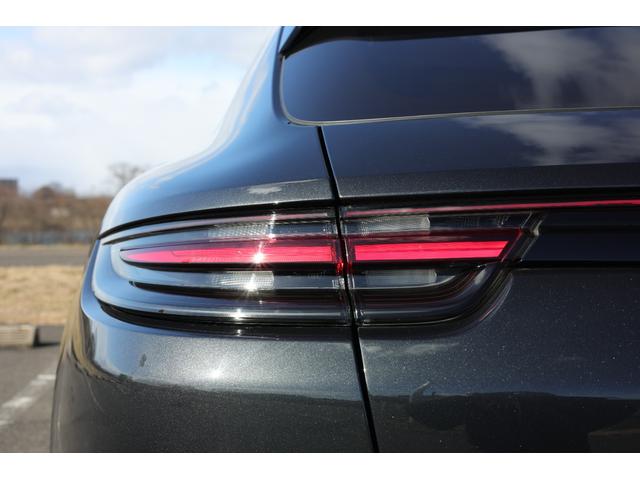 パナメーラ ４　Ｅ－ハイブリッド　スポーツツーリスモ　スポーツクロノパッケージ　バルダオインテリアパッケージ　Ｂｕｒｍｅｓｔｅｒハイエンドオーディオ　パノラマサンルーフ　エクスクルーシブデザイン２１ＡＷ　マトリクスＬＥＤヘッド　ソフトクローズドドア（8枚目）