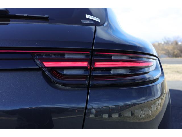 パナメーラ ４　Ｅ－ハイブリッド　スポーツツーリスモ　スポーツクロノパッケージ　バルダオインテリアパッケージ　Ｂｕｒｍｅｓｔｅｒハイエンドオーディオ　パノラマサンルーフ　エクスクルーシブデザイン２１ＡＷ　マトリクスＬＥＤヘッド　ソフトクローズドドア（34枚目）