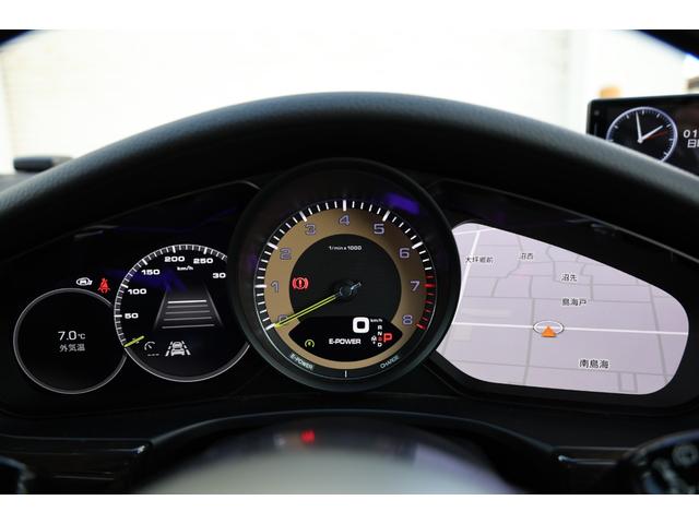 パナメーラ ４　Ｅ－ハイブリッド　スポーツツーリスモ　スポーツクロノパッケージ　バルダオインテリアパッケージ　Ｂｕｒｍｅｓｔｅｒハイエンドオーディオ　パノラマサンルーフ　エクスクルーシブデザイン２１ＡＷ　マトリクスＬＥＤヘッド　ソフトクローズドドア（78枚目）