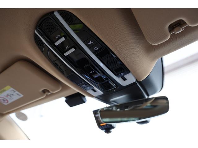 パナメーラ ４　Ｅ－ハイブリッド　スポーツツーリスモ　スポーツクロノパッケージ　バルダオインテリアパッケージ　Ｂｕｒｍｅｓｔｅｒハイエンドオーディオ　パノラマサンルーフ　エクスクルーシブデザイン２１ＡＷ　マトリクスＬＥＤヘッド　ソフトクローズドドア（79枚目）