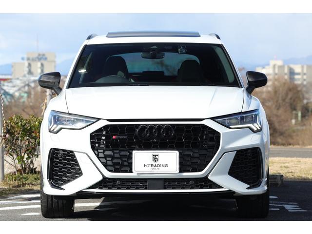 ＲＳ Ｑ３ ベースグレード　ＲＳデザインパッケージレッド　ブラックＡｕｄｉ　ｒｉｎｇｓ＆ブラックスタイリングパッケージ　パノラマＳＲ　２１ＡＷ　ダンピングコントロールサス　Ｂａｎｇ＆Ｏｌｕｆｓｅｎ　ＲＳスポエグ　電動テールゲート（18枚目）
