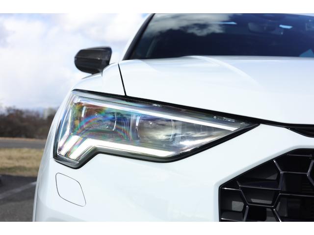 ＲＳ Ｑ３ ベースグレード　ＲＳデザインパッケージレッド　ブラックＡｕｄｉ　ｒｉｎｇｓ＆ブラックスタイリングパッケージ　パノラマＳＲ　２１ＡＷ　ダンピングコントロールサス　Ｂａｎｇ＆Ｏｌｕｆｓｅｎ　ＲＳスポエグ　電動テールゲート（21枚目）