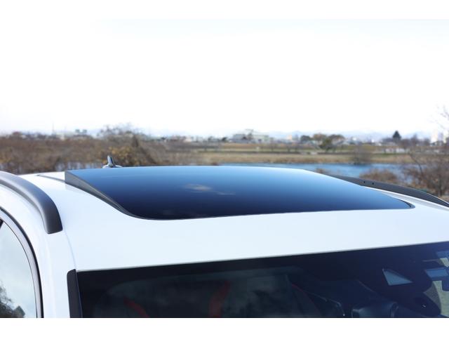 ＲＳ Ｑ３ ベースグレード　ＲＳデザインパッケージレッド　ブラックＡｕｄｉ　ｒｉｎｇｓ＆ブラックスタイリングパッケージ　パノラマＳＲ　２１ＡＷ　ダンピングコントロールサス　Ｂａｎｇ＆Ｏｌｕｆｓｅｎ　ＲＳスポエグ　電動テールゲート（26枚目）