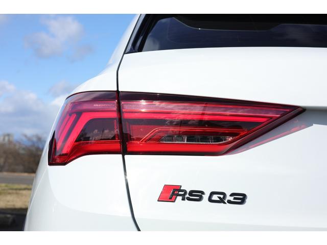 ＲＳ Ｑ３ ベースグレード　ＲＳデザインパッケージレッド　ブラックＡｕｄｉ　ｒｉｎｇｓ＆ブラックスタイリングパッケージ　パノラマＳＲ　２１ＡＷ　ダンピングコントロールサス　Ｂａｎｇ＆Ｏｌｕｆｓｅｎ　ＲＳスポエグ　電動テールゲート（38枚目）