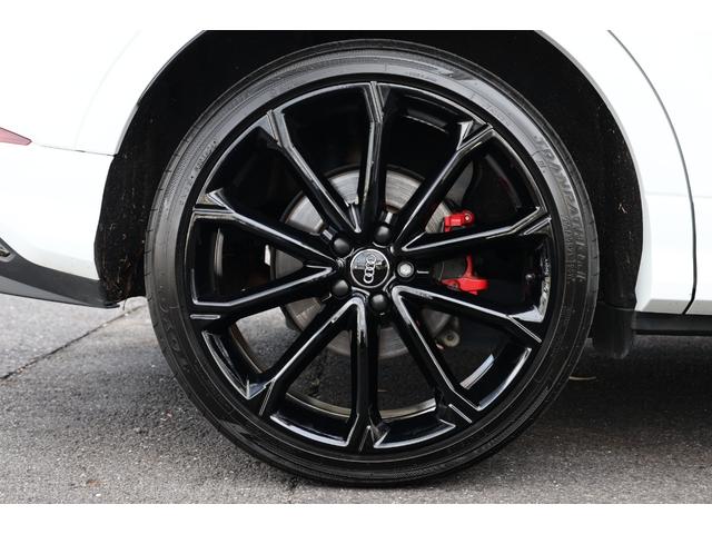 ＲＳ Ｑ３ ベースグレード　ＲＳデザインパッケージレッド　ブラックＡｕｄｉ　ｒｉｎｇｓ＆ブラックスタイリングパッケージ　パノラマＳＲ　２１ＡＷ　ダンピングコントロールサス　Ｂａｎｇ＆Ｏｌｕｆｓｅｎ　ＲＳスポエグ　電動テールゲート（45枚目）
