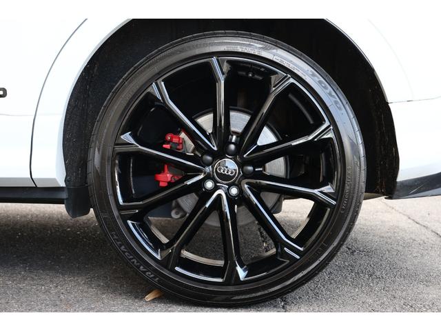 ＲＳ Ｑ３ ベースグレード　ＲＳデザインパッケージレッド　ブラックＡｕｄｉ　ｒｉｎｇｓ＆ブラックスタイリングパッケージ　パノラマＳＲ　２１ＡＷ　ダンピングコントロールサス　Ｂａｎｇ＆Ｏｌｕｆｓｅｎ　ＲＳスポエグ　電動テールゲート（46枚目）