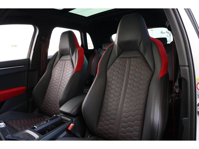 ＲＳ Ｑ３ ベースグレード　ＲＳデザインパッケージレッド　ブラックＡｕｄｉ　ｒｉｎｇｓ＆ブラックスタイリングパッケージ　パノラマＳＲ　２１ＡＷ　ダンピングコントロールサス　Ｂａｎｇ＆Ｏｌｕｆｓｅｎ　ＲＳスポエグ　電動テールゲート（56枚目）