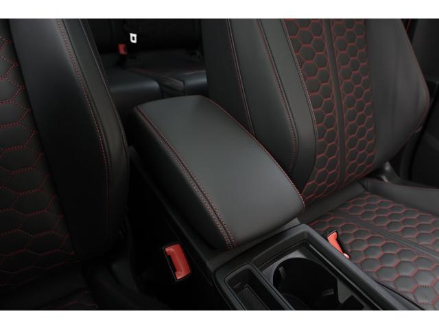 ＲＳ Ｑ３ ベースグレード　ＲＳデザインパッケージレッド　ブラックＡｕｄｉ　ｒｉｎｇｓ＆ブラックスタイリングパッケージ　パノラマＳＲ　２１ＡＷ　ダンピングコントロールサス　Ｂａｎｇ＆Ｏｌｕｆｓｅｎ　ＲＳスポエグ　電動テールゲート（74枚目）