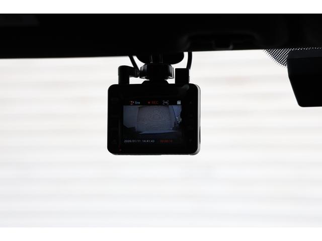 ＲＳ Ｑ３ ベースグレード　ＲＳデザインパッケージレッド　ブラックＡｕｄｉ　ｒｉｎｇｓ＆ブラックスタイリングパッケージ　パノラマＳＲ　２１ＡＷ　ダンピングコントロールサス　Ｂａｎｇ＆Ｏｌｕｆｓｅｎ　ＲＳスポエグ　電動テールゲート（77枚目）