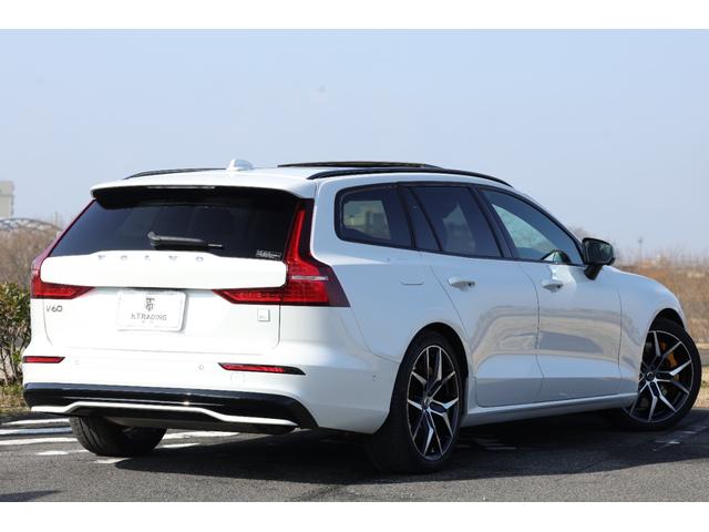 �Q�O�Q�R�N���A�P�T�O�����Ԃ̂u�U�O���`���[�W�@�|�[���X�^�[�@�G���W�j�A�[�h�����ɂ������܂����I�{�f�B�J���[�̓N���X�^���z���C�g�v���~�A�����^���b�N�B�ڗ��悤�ȏ��͂���܂���