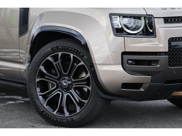 ディフェンダー オクタ　１オーナー　新車保証　６Ｄダイナミックサス　ボディ＆ソウルシート　ＯＰ２２ＡＷ　ディプロイアブルサイドステップ　セミアニリンレザー　パノラマサンルーフ　Ｍｅｒｉｄｉａｎ　急速クーラーボックス　ＨＵＤ（29枚目）