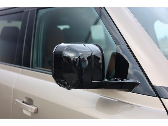 ディフェンダー オクタ　１オーナー　新車保証　６Ｄダイナミックサス　ボディ＆ソウルシート　ＯＰ２２ＡＷ　ディプロイアブルサイドステップ　セミアニリンレザー　パノラマサンルーフ　Ｍｅｒｉｄｉａｎ　急速クーラーボックス　ＨＵＤ（30枚目）