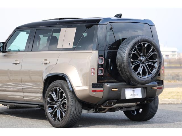 ディフェンダー オクタ　１オーナー　新車保証　６Ｄダイナミックサス　ボディ＆ソウルシート　ＯＰ２２ＡＷ　ディプロイアブルサイドステップ　セミアニリンレザー　パノラマサンルーフ　Ｍｅｒｉｄｉａｎ　急速クーラーボックス　ＨＵＤ（43枚目）