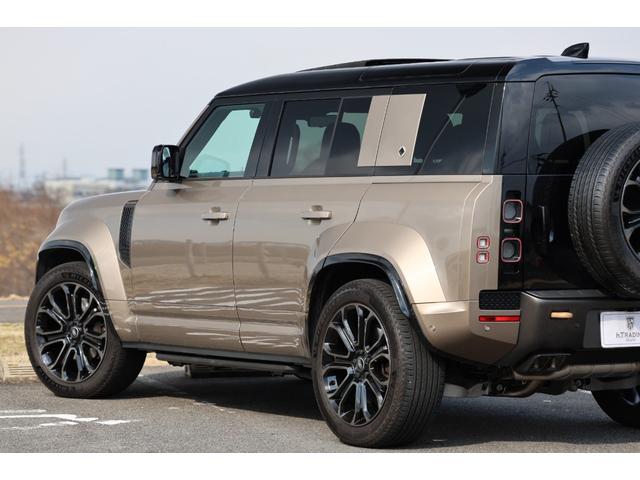 ディフェンダー オクタ　１オーナー　新車保証　６Ｄダイナミックサス　ボディ＆ソウルシート　ＯＰ２２ＡＷ　ディプロイアブルサイドステップ　セミアニリンレザー　パノラマサンルーフ　Ｍｅｒｉｄｉａｎ　急速クーラーボックス　ＨＵＤ（44枚目）