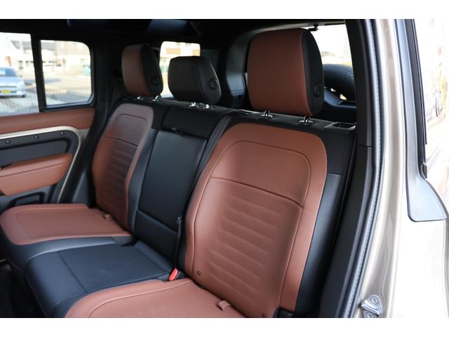 ディフェンダー オクタ　１オーナー　新車保証　６Ｄダイナミックサス　ボディ＆ソウルシート　ＯＰ２２ＡＷ　ディプロイアブルサイドステップ　セミアニリンレザー　パノラマサンルーフ　Ｍｅｒｉｄｉａｎ　急速クーラーボックス　ＨＵＤ（52枚目）