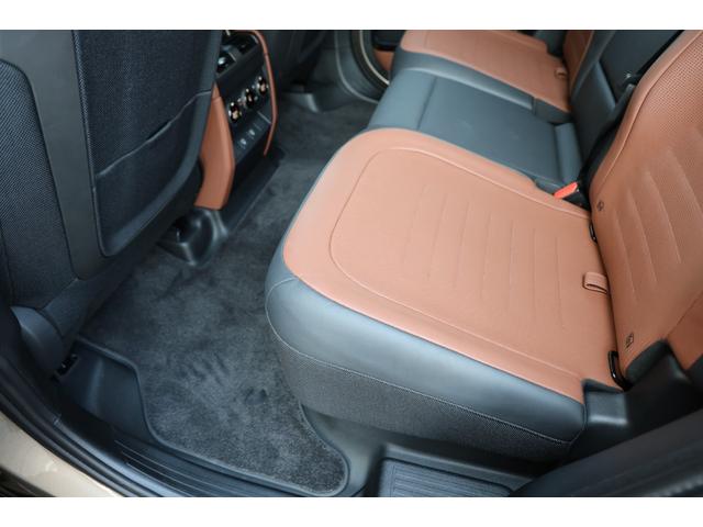 ディフェンダー オクタ　１オーナー　新車保証　６Ｄダイナミックサス　ボディ＆ソウルシート　ＯＰ２２ＡＷ　ディプロイアブルサイドステップ　セミアニリンレザー　パノラマサンルーフ　Ｍｅｒｉｄｉａｎ　急速クーラーボックス　ＨＵＤ（53枚目）