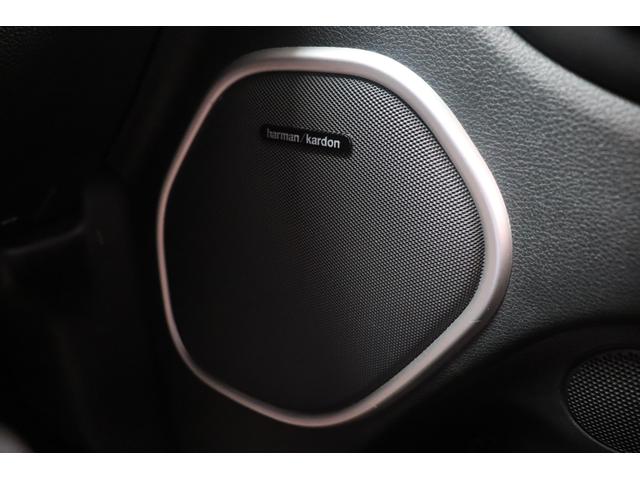 SRT8 黒革 アルカンターラSRT専用スポーツシート 8.4incワイドディスプレイ Brembo製ブレーキ パノラマサンルーフ harman kardon パワートランク SRT専用ワイドボディ(62枚目)