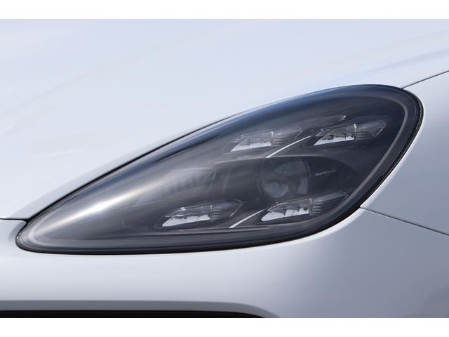 ターボ 新車延長保証 1オーナー スポーツクロノ カーボンインテリアPKG スポーツエグゾースト LEDマトリクスLED パノラマサンルーフ アンビエントライト 社外地デジ マンソリーフロアマット 21AW(19枚目)