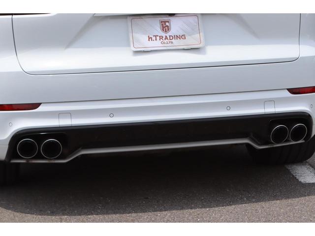 ターボ 新車延長保証 1オーナー スポーツクロノ カーボンインテリアPKG スポーツエグゾースト LEDマトリクスLED パノラマサンルーフ アンビエントライト 社外地デジ マンソリーフロアマット 21AW(34枚目)