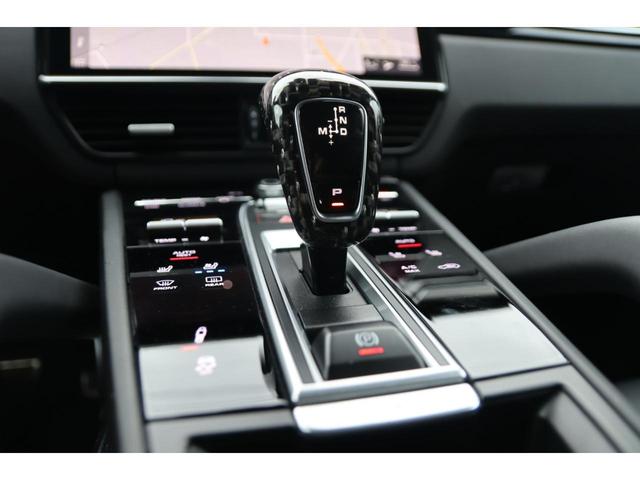 ターボ 新車延長保証 1オーナー スポーツクロノ カーボンインテリアPKG スポーツエグゾースト LEDマトリクスLED パノラマサンルーフ アンビエントライト 社外地デジ マンソリーフロアマット 21AW(52枚目)