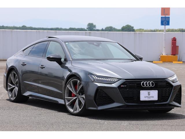 アウディ RS7スポーツバック 1オーナー カーボンセラミック